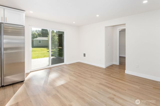 6314 Valley Avenue E, Fife, WA 98424