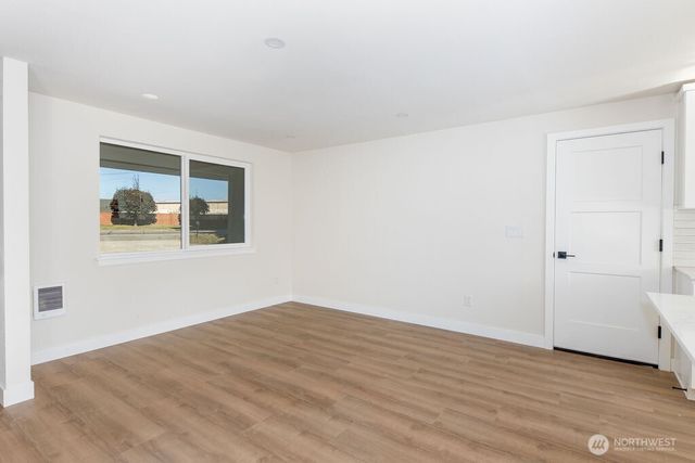 6314 Valley Avenue E, Fife, WA 98424