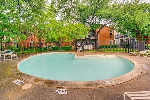 6900 Skillman Street 102, Dallas, TX 75231