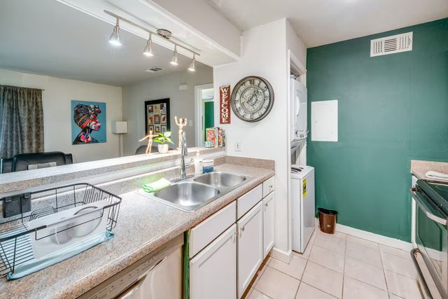6900 Skillman Street 102, Dallas, TX 75231