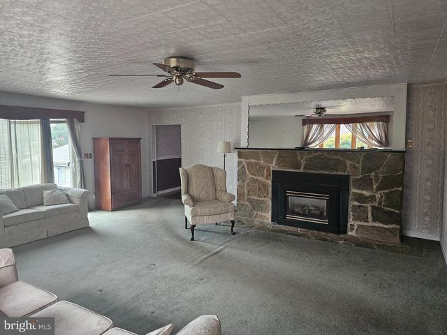 7 RIDGE AVE, Newark, DE 19711