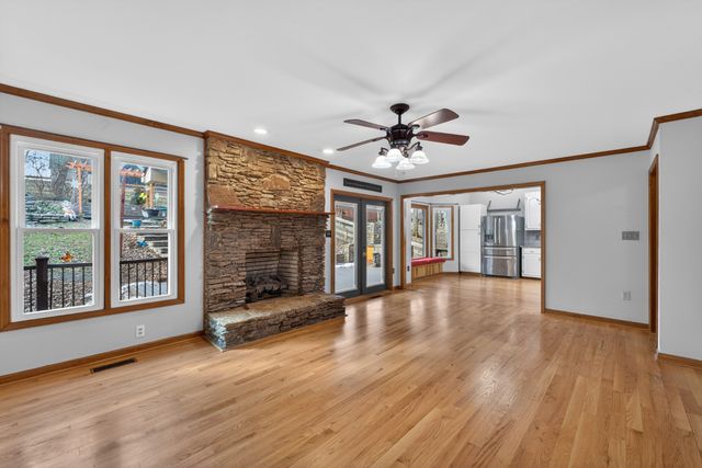 2105 Alpine Dr, Columbia, TN 38401