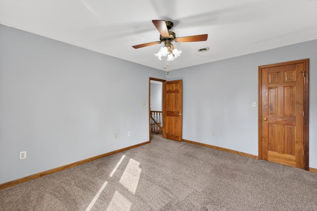 2105 Alpine Dr, Columbia, TN 38401