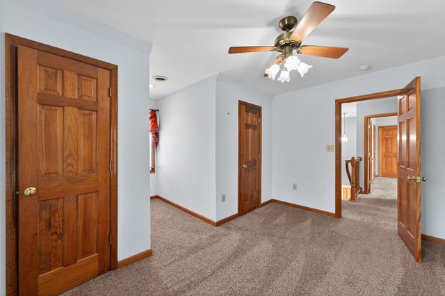 2105 Alpine Dr, Columbia, TN 38401