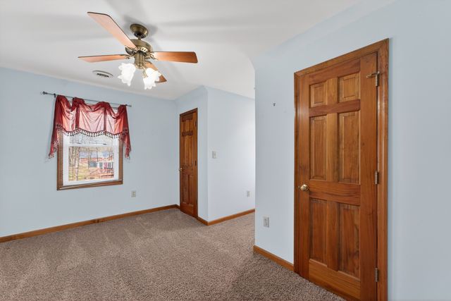 2105 Alpine Dr, Columbia, TN 38401