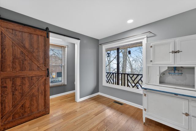 2105 Alpine Dr, Columbia, TN 38401