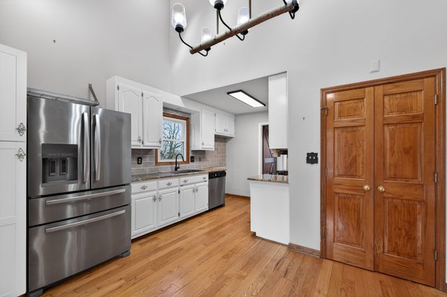 2105 Alpine Dr, Columbia, TN 38401