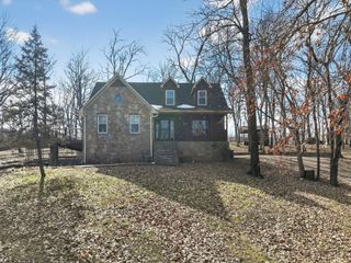 2105 Alpine Dr, Columbia, TN 38401