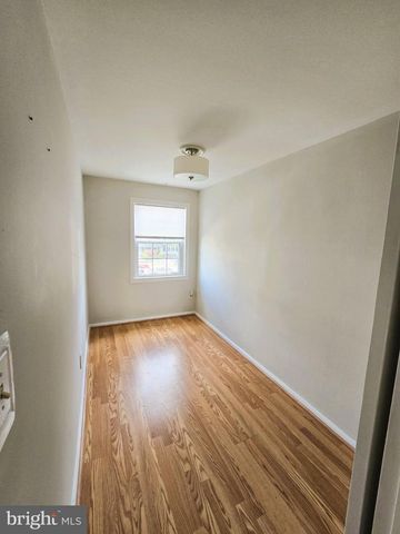 7842 SAINT BRIDGET LN, Baltimore, MD 21222