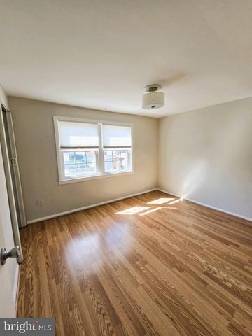 7842 SAINT BRIDGET LN, Baltimore, MD 21222