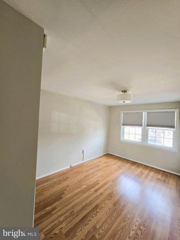 7842 SAINT BRIDGET LN, Baltimore, MD 21222