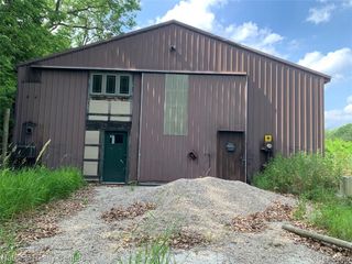 8655 Buckland Drive, South Lyon, MI 48178