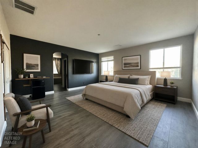 9818 Black Swan Dr, Elk Grove, CA 95624