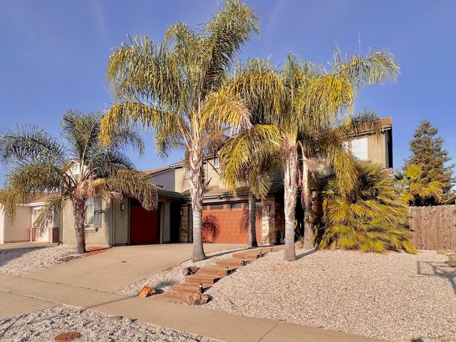 9818 Black Swan Dr, Elk Grove, CA 95624