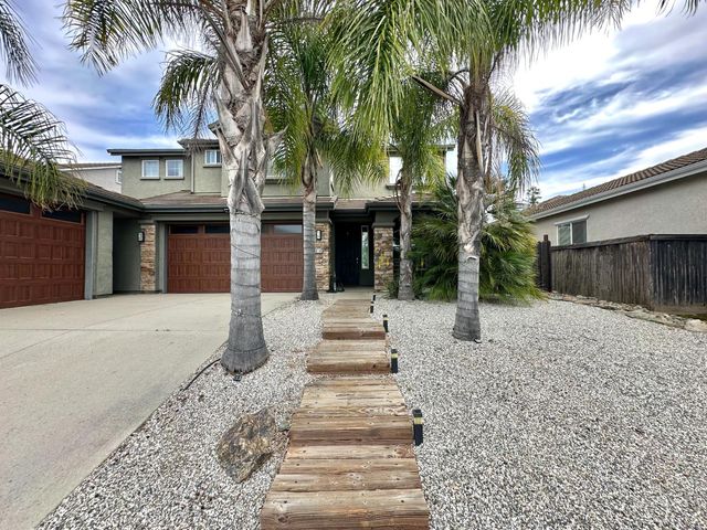 9818 Black Swan Dr, Elk Grove, CA 95624