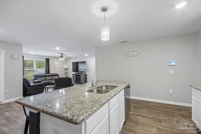 4656 Red Oak Dr, Milton, FL 32583
