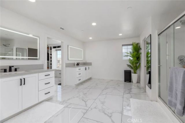 2227 Melogold Way, Corona, CA 92883