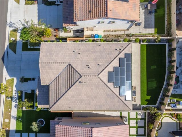 2227 Melogold Way, Corona, CA 92883