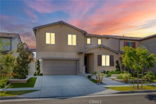2227 Melogold Way, Corona, CA 92883