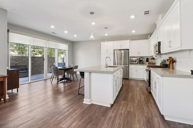 10128 Hercules Way, Spring Valley, CA 91977