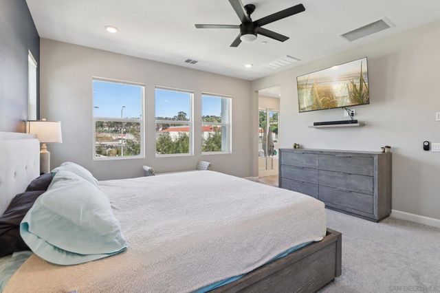 10128 Hercules Way, Spring Valley, CA 91977