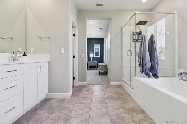 10128 Hercules Way, Spring Valley, CA 91977