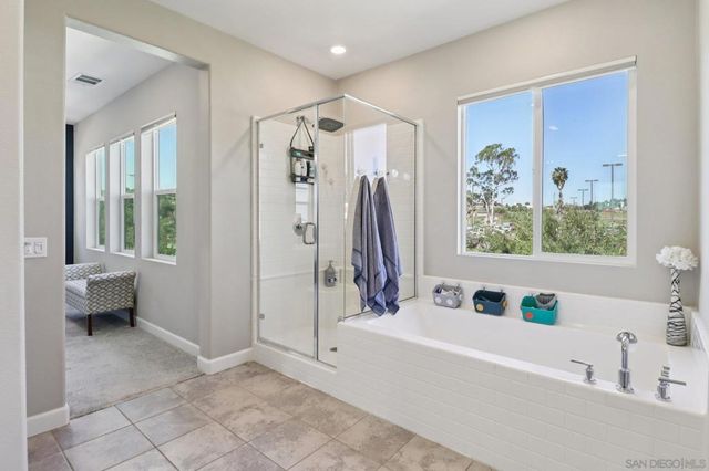 10128 Hercules Way, Spring Valley, CA 91977