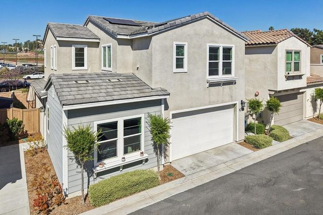 10128 Hercules Way, Spring Valley, CA 91977