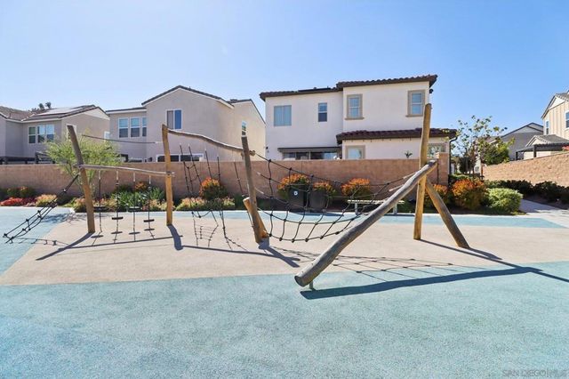 10128 Hercules Way, Spring Valley, CA 91977