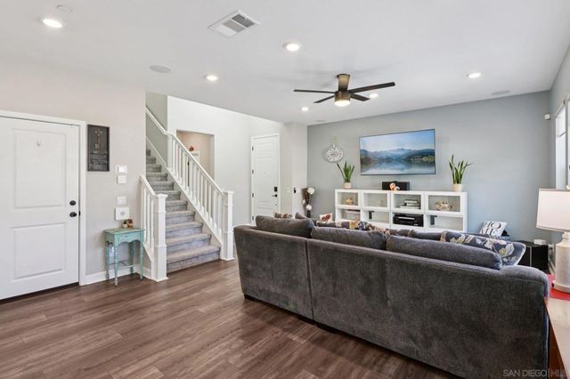 10128 Hercules Way, Spring Valley, CA 91977