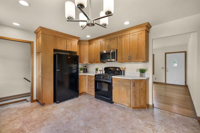 5001 Tocora Lane, Madison, WI 53711