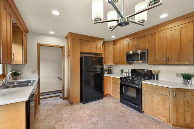 5001 Tocora Lane, Madison, WI 53711