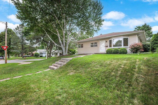 5001 Tocora Lane, Madison, WI 53711