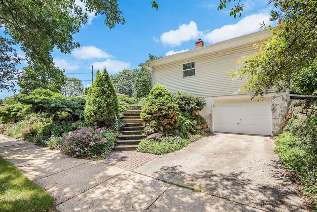 5001 Tocora Lane, Madison, WI 53711