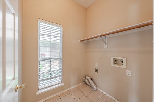 5509 Mt Mckinley Road, Fort Worth, TX 76137