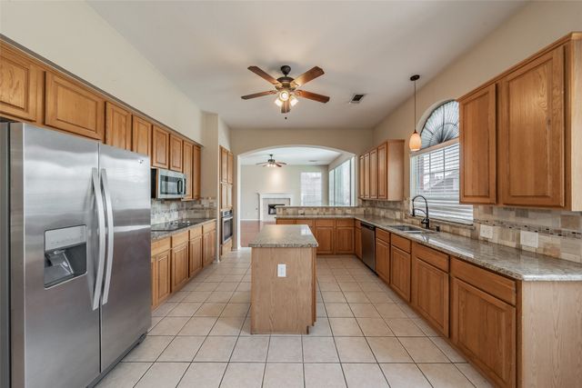 5509 Mt Mckinley Road, Fort Worth, TX 76137