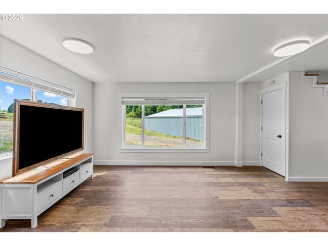 28960 Se CURRIN Rd, Estacada, OR 97023