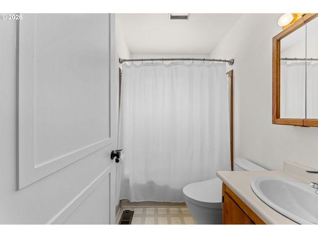 28960 Se CURRIN Rd, Estacada, OR 97023