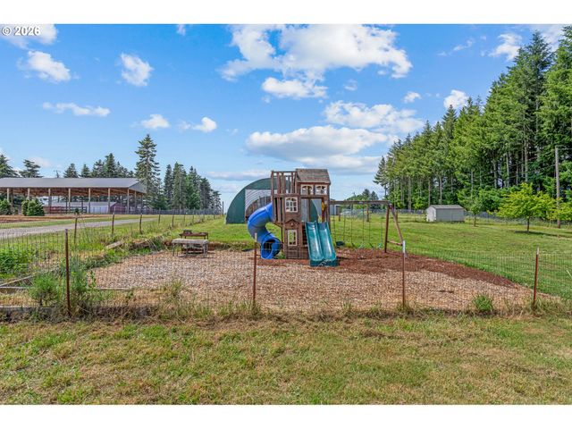 28960 Se CURRIN Rd, Estacada, OR 97023