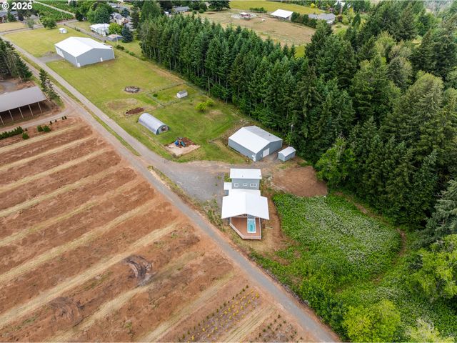 28960 Se CURRIN Rd, Estacada, OR 97023
