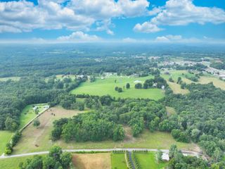 268 Lake Westmoreland Rd, Westmoreland, TN 37186