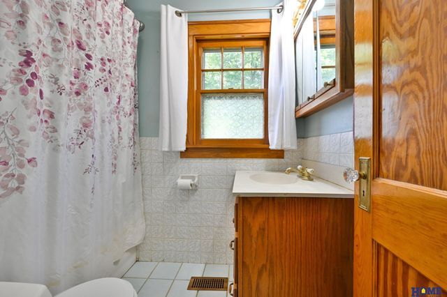 241 N 31st Street, Lincoln, NE 68503