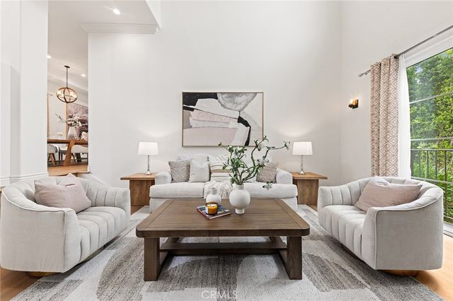 100 Country Club Drive, Burbank, CA 91501