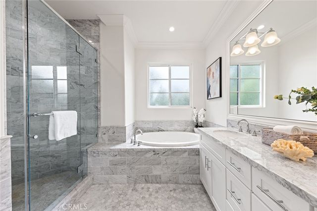 100 Country Club Drive, Burbank, CA 91501