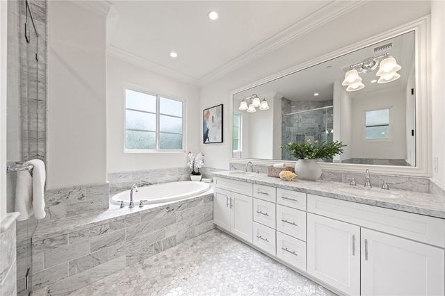100 Country Club Drive, Burbank, CA 91501