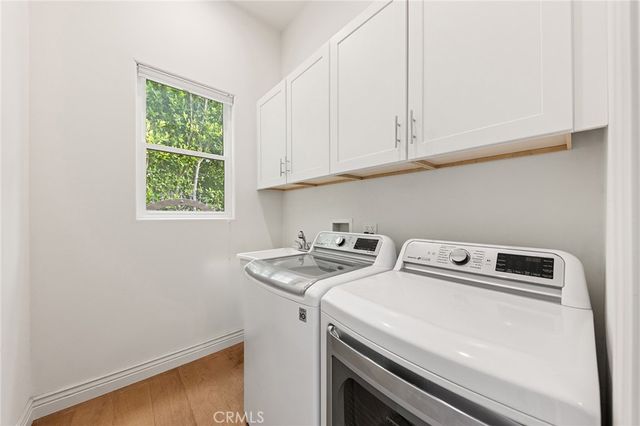 100 Country Club Drive, Burbank, CA 91501