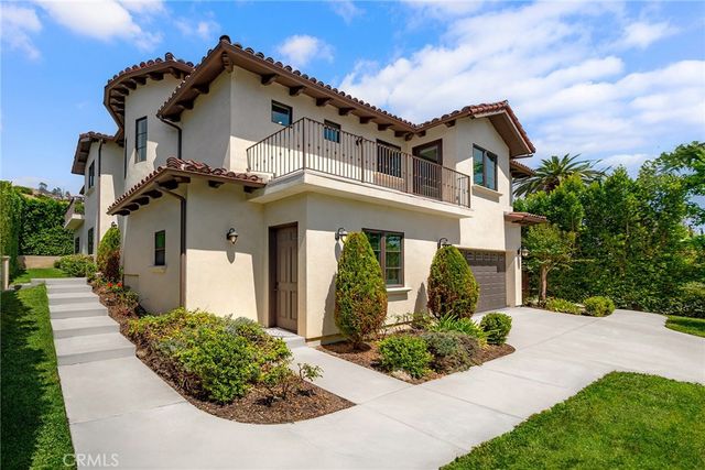 100 Country Club Drive, Burbank, CA 91501