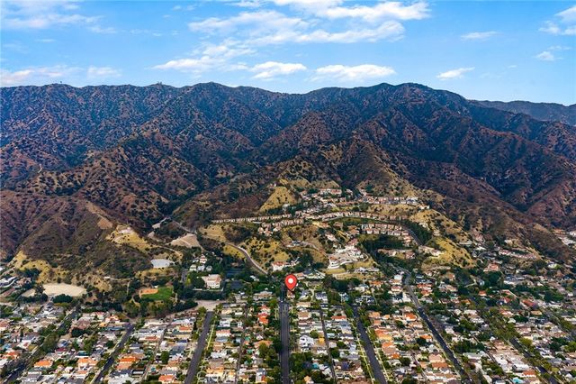 100 Country Club Drive, Burbank, CA 91501