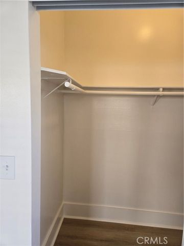 942 E 2nd 8, Long Beach, CA 90802