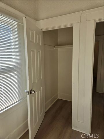 942 E 2nd 8, Long Beach, CA 90802